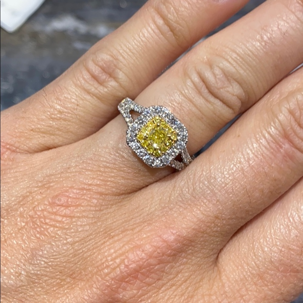 14k white gold diamond ring